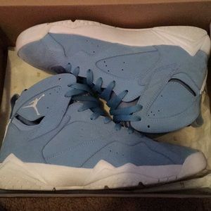 Air Jordan 7s Pantone (Carolina Blues)